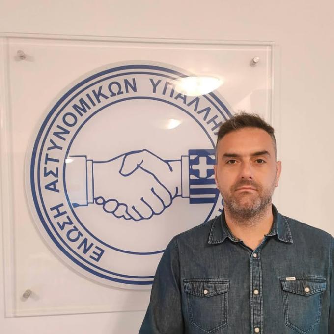 ΔΗΜΗΤΡΗΣ ΠΟΥΛΙΟΣ