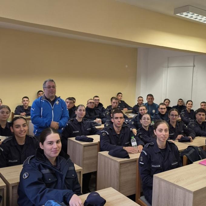 δοκιμοι αστυφυλακες