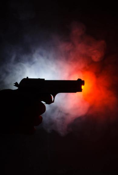 πυροβολήθηκε στο πρόσωπο 