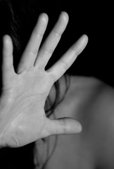 Ενδοοικογενειακή βία