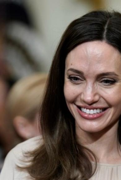 Αντζελίνα Τζολί