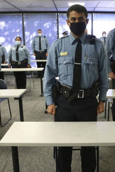 Με την εκλογή του νέου δημάρχου του Σικάγο οι αστυνομικοί αρχίζουν να φεύγουν από το σώμα σωρηδόν