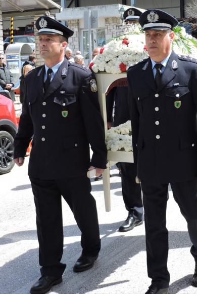 Περιφορά Επιταφίου παρεκκλησίου Αγίου Αρτεμίου Αστυνομικών Υπηρεσιών Κέρκυρας