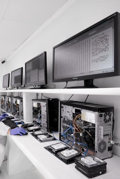 Ένα εργαστήριο ψηφιακής εγκληματολογίας σε ένα μικρό αστυνομικό τμήμα στο Οχάιο