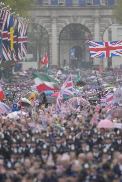 Βασιλιάς Κάρολος: Η αστυνομία προχώρησε σε 52 συλλήψεις κατά τη διάρκεια της τελετής στέψης