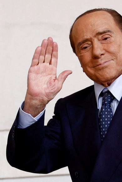 ΣΙΛΒΙΟ ΜΠΕΡΛΟΥΣΚΟΝΙ