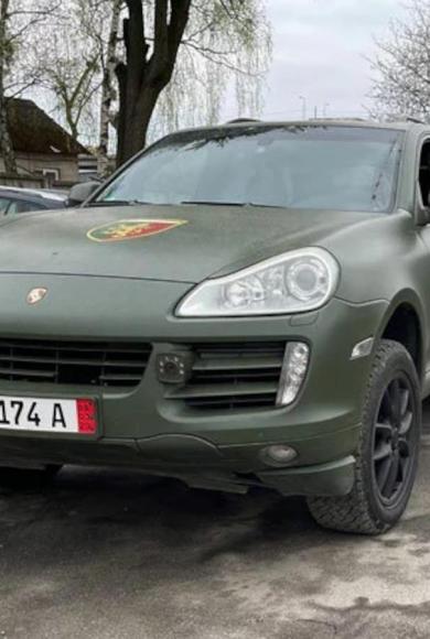 Αυτή είναι η νέα πολεμική Porsche Cayenne του Ουκρανικού Στρατού