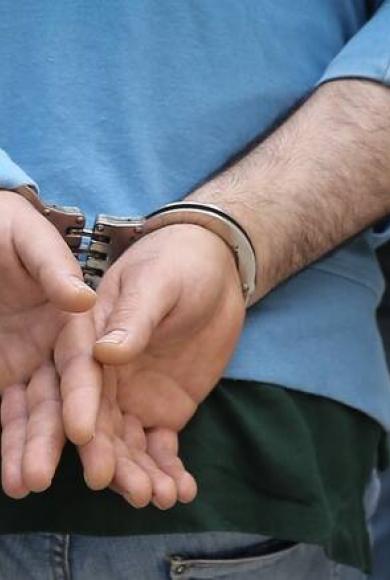 Πάτρα: Συνελήφθη 50χρονος κατηγορούμενος για απόπειρα βιασμού, επικίνδυνη σωματική βλάβη και παράνομη κατακράτηση	