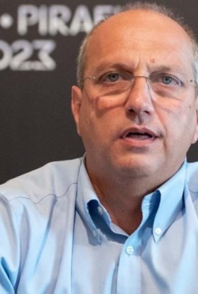 Γιάννη Οικονόμου