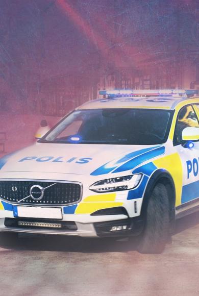 Επεισοδιακή καταδίωξη - Η στιγμή που οδηγός BMW «καρφώθηκε» από περιπολικά της αστυνομίας