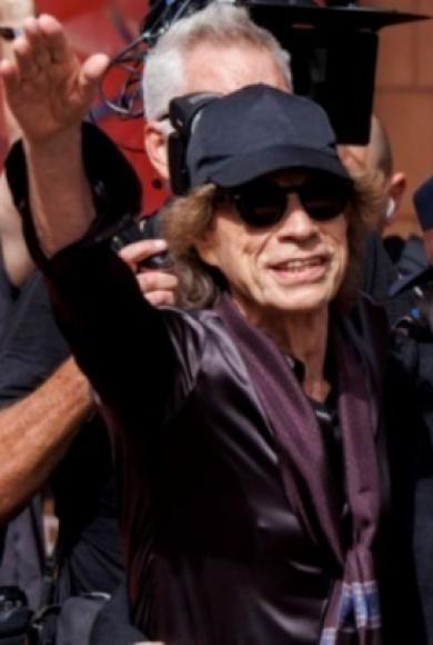 γερόλυκοι της ροκ_AMNA