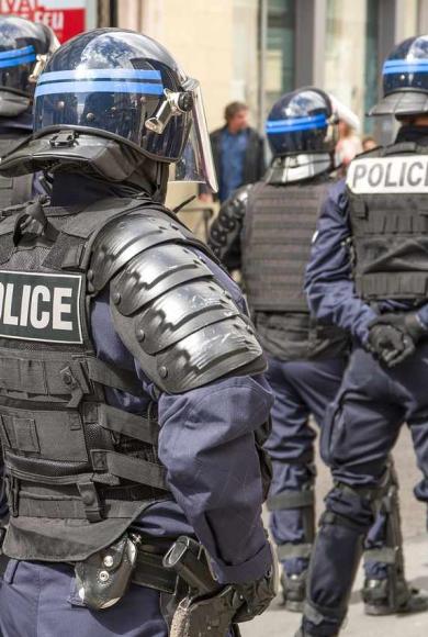 Τι έδειξε νέα έρευνα για τα ποσοστά τραυματισμών στο κεφάλι και τις ψυχολογικές επιπτώσεις στους αστυνομικούς