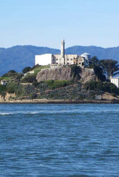 Επιστρέφει το Αλκατράζ; Ο Τραμπ Θέλει να Φυλακίσει Εγκληματίες στο Πιο Διάσημο Νησί!