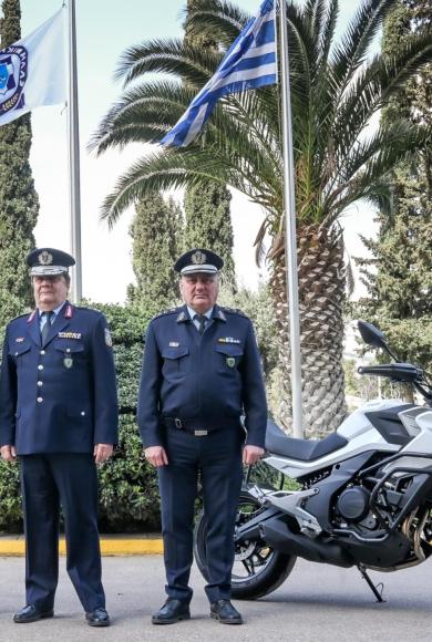 Η Muvus στηρίζει την Ελληνική Αστυνομία με δωρεά 2 Μοτοσυκλετών CFMOTO 700ΜΤ