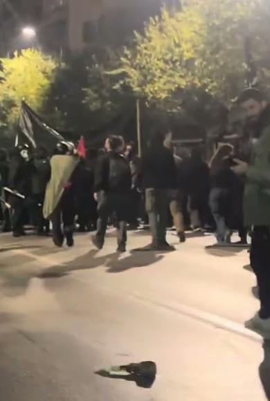 Τεταμένη ατμόσφαιρα στο κέντρο της Θεσσαλονίκης μετά την πορεία για το Πολυτεχνείο