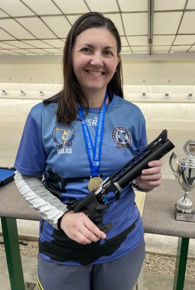 σκοπευτρια