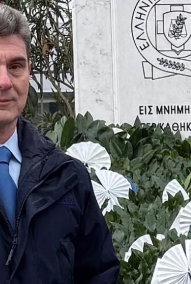 Παυλος Α. Σκοντζος