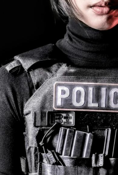 Σε ποια χώρα οι γυναίκες σπάνε τα στερεότυπα της αστυνόμευσης κι αναλαμβάνουν ηγετικούς ρόλους 