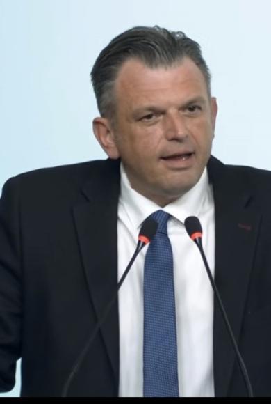 ΧΡΗΣΤΟΣ ΣΥΝΔΡΕΒΕΛΗΣ