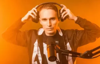 Πρώην στρατιωτικός εκπαίδευσε παίκτες online παιχνιδιού και έβγαλε 700.000 χιλιάδες δολάρια!