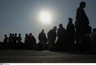 Κομβόι προσφύγων