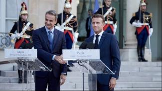 Μητσοτακης μακρον