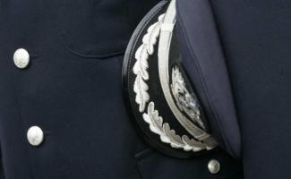 ΑΞΙΩΜΑΤΙΚΟΣ