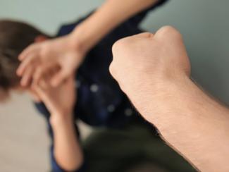 Θεσσαλονίκη: Τυφλή οπαδική επίθεση στην εξέδρα του γηπέδου Πυλαίας σε σχολικό αγώνα -Στο νοσοκομείο 15χρονος