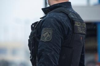 Αστυνομικοί σε ρόλο… baby sitter σε νοσοκομεία της Θεσσαλονίκης