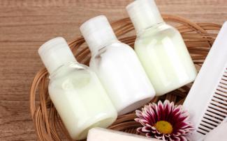 ΕΟΦ: Ανακαλεί γνωστό σαμπουάν για την τριχόπτωση