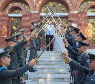 στρατιωτικός γάμος