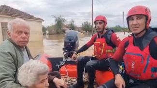 Κακοκαιρία Daniel: Συγκλονίζει διάσωση ηλικιωμένων στην Καρδίτσα -Απομακρύνονται μωρά με ελικόπτερο [βίντεο]