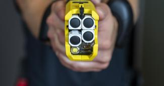 Το LAPD δοκιμάζει το TASER τελευταίας γενιάς της Axon