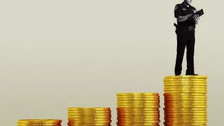 Μισθός δημάρχου VS μισθός αρχηγού της αστυνομίας στη Λουϊζιάνα - Ποιος βγάζει τα περισσότερα χρήματα ετησίως;