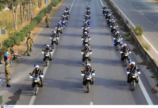 ΔΟΚΙΜΑΣΤΙΚΗ ΠΑΡΕΛΑΣΗ ΜΗΧΑΝΟΚΙΝΗΤΩΝ ΤΜΗΜΑΤΩΝ ΣΤΗΝ ΕΘΝΙΚΗ ΟΔΟ ΘΕΣΣΑΛΟΝΙΚΗΣ