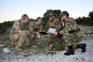συνεκπαίδευση στραιωτικων