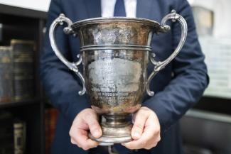 «Ιερό δισκοπότηρο» των AHEPA