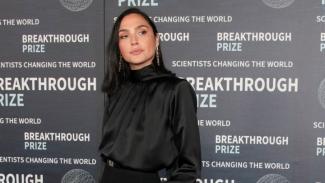 Γκαλ Γκαντότ_αμνα