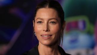 Τζέσικα Μπίελ και Ελίζαμπεθ Μπανκς