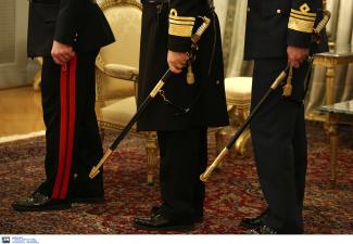 αποστράτοι