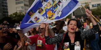 Ξημερώματα Δευτέρας η απελευθέρωση των ομήρων, λέει η εκπρόσωπος της ισραηλινής κυβέρνησης