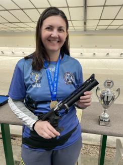 σκοπευτρια