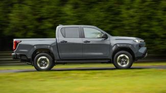 Αυτός είναι ο Έλληνας που δημιούργησε το διασημότερο αγροτικό Toyota στον κόσμo