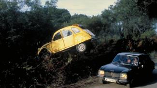 Το Citroën 2CV του James Bond πωλείται στην Ελλάδα -Η άγνωστη ιστορία
