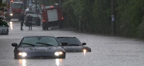 ΑΥΤΟΚΙΝΗΤΑ ΒΡΟΧΗ ΠΛΥΜΜΥΡΑ