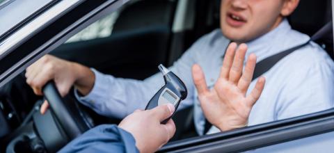 Από ψυχίατρο θα περνούν οι οδηγοί που «πιάνονται» μεθυσμένοι -Πού ξεκίνησε ήδη το μέτρο;