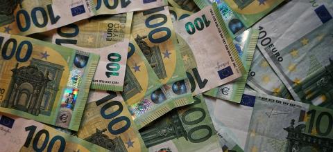 χρηματα ευρω