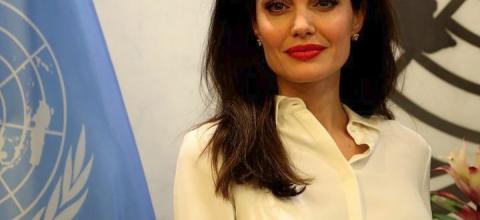 Αντζελίνα Τζολ