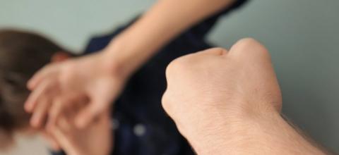 Θεσσαλονίκη: Τυφλή οπαδική επίθεση στην εξέδρα του γηπέδου Πυλαίας σε σχολικό αγώνα -Στο νοσοκομείο 15χρονος