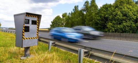 Τον έπιασαν να πηγαίνει με 306 χλμ./ώρα και αθωώθηκε -Ποιος ήταν ο απίστευτος λόγος